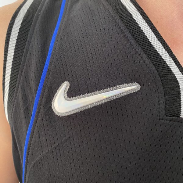 Camiseta Regata NBA Swingman Dallas Mavericks Luka Doncic 77 - Novato do Ano - 2046 - Select Series Rookie Of The Year - Preta Nike - Imagem 4