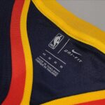 Camiseta Regata NBA Swingman Golden States Warriors Oakland Curry 30 City Edition Preta 2021 Nike - Imagem 14