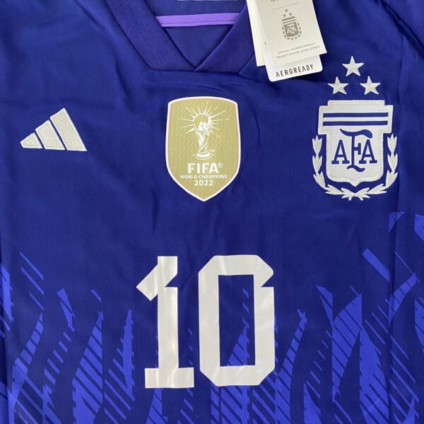 Camisa Seleção Argentina Away - Campeão Mundial - (2) Patch Copa do Mundo Catar - 3 Estrelas - Messi 10 - 2023 Adidas - Versão Torcedor - Imagem 3