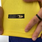 Camisa Al Nassr Home Versão Torcedor Cristiano Ronaldo 7 CR7 2023 Duneus Amarela - Imagem 12