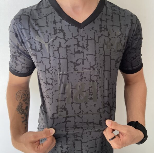 Camisa Borussia Dortmund 2023-2024 All Black - Edição Especial - Puma - Preta - Imagem 10