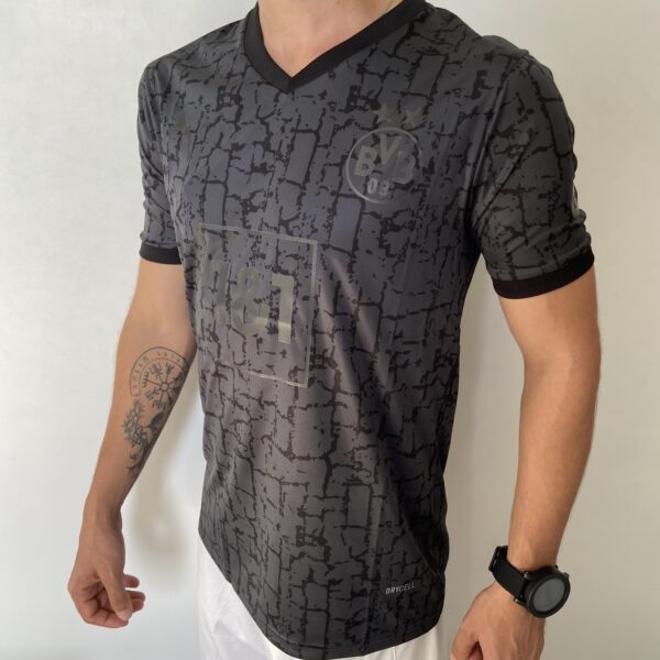 Camisa Borussia Dortmund 2023-2024 All Black - Edição Especial - Puma - Preta - Imagem 11