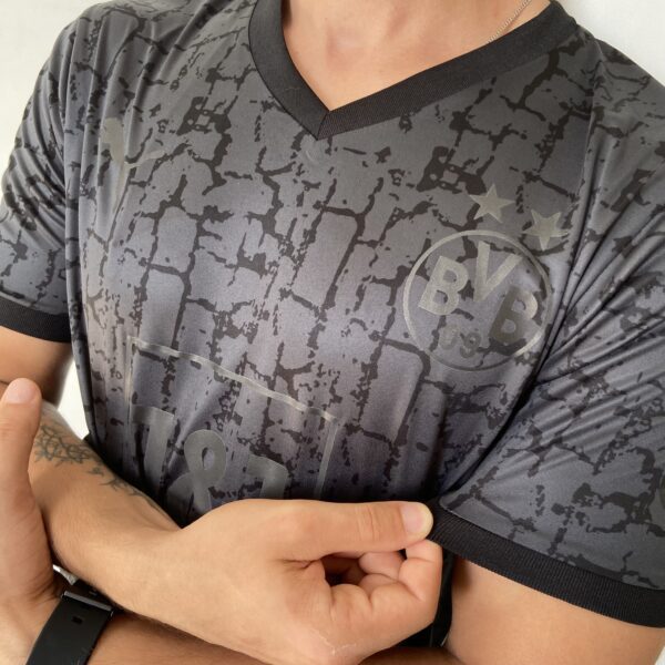 Camisa Borussia Dortmund 2023-2024 All Black - Edição Especial - Puma - Preta - Imagem 14