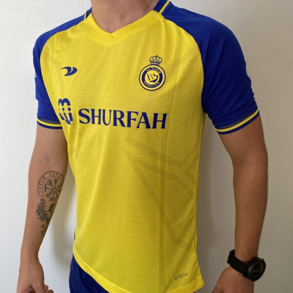 2023-04-19 16.30 (1) Camisa Al Nassr Home Versão Jogador Cristiano Ronaldo 7 CR7 2023 Duneus Amarela - Imagem 7