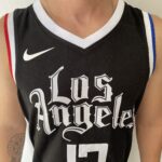 Camiseta Regata NBA Swingman Los Angeles Clippers Paul George 13 City Edition 2021 Preta Colorida Nike - Imagem 3
