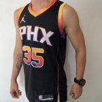 Camiseta Regata NBA Swingman Phoenix Suns Kevin Durant 7 Statement Edition Preta Colorida 2023 Nike - Imagem 8