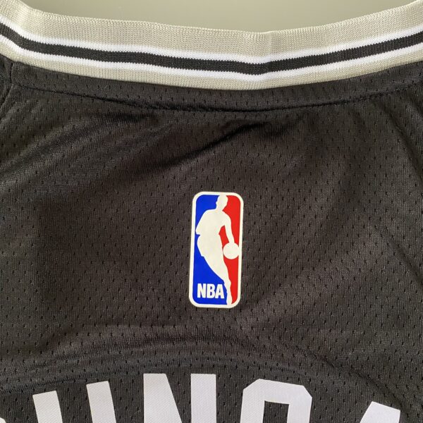 Camiseta Regata NBA Swingman San Antonio Spurs - Tim Duncan 21 - Icon Edition Preta Nike - Imagem 22