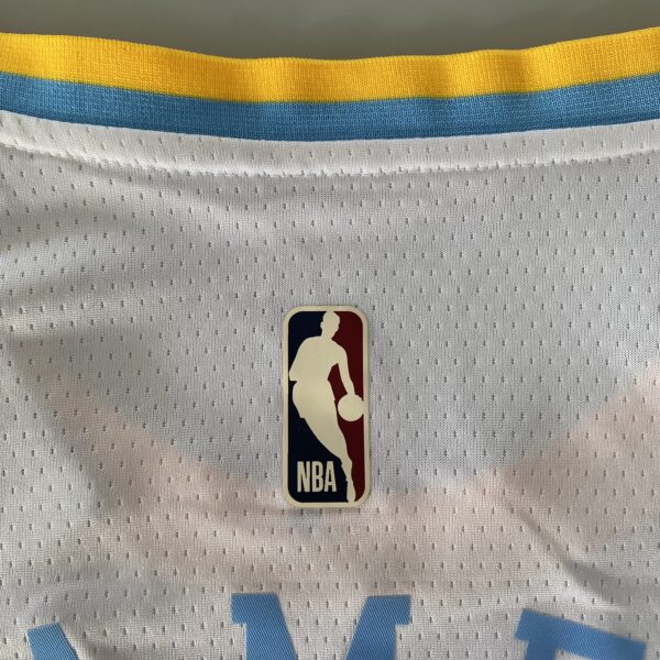 Camiseta Regata Basquete NBA Los Angeles Lakers LeBron James 6 Classic Edition Branca 2023 Nike - Imagem 30