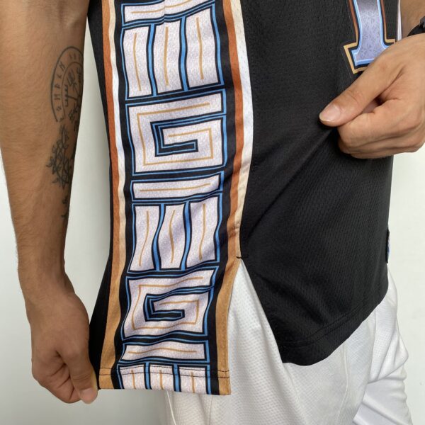 Camiseta Regata Basquete NBA Swingman Memphis Grizzlies Ja Morant 12 City Edition Preta 2023 Nike - Imagem 9