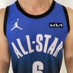 Camiseta Regata Basquete NBA All-Star Game "Team LeBron" Statement Edition LeBron James 6 2023 Azul Nike - Imagem 2