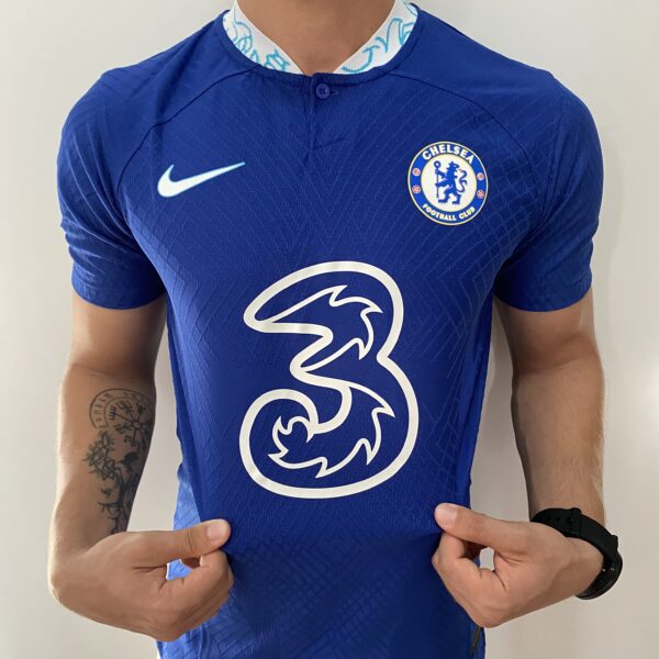 2023-05-30 15.14.11 Camisa Chelsea Home Versão Jogador 2023 Nike - Imagem 3