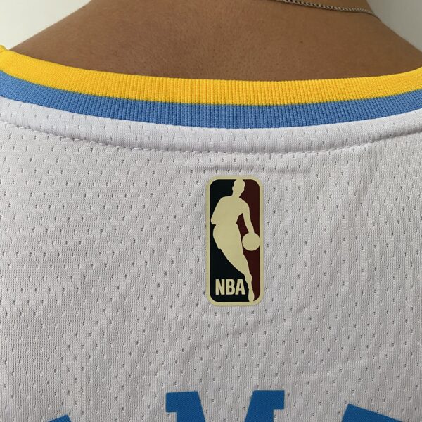 Camiseta Regata Basquete NBA Los Angeles Lakers LeBron James 6 Classic Edition Branca 2023 Nike - Imagem 18