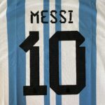 Camisa Seleção Argentina Home - Campeão Mundial - (2) Patch Copa do Mundo Catar - 3 estrelas - Messi 10 - 2023 Adidas - Versão Torcedor - Imagem 12