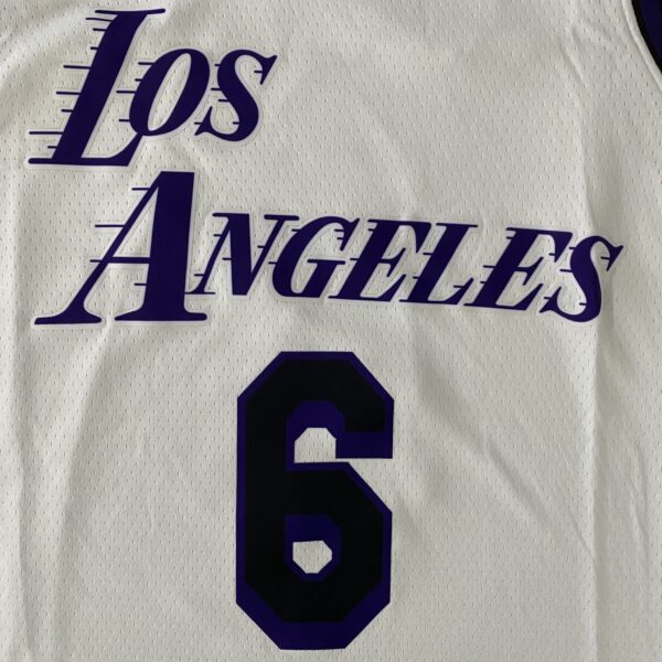 Camiseta Regata NBA Los Angeles Lakers LeBron James 23 City Edition Nike - Imagem 20