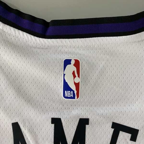 Camiseta Regata NBA Los Angeles Lakers LeBron James 23 City Edition Nike - Imagem 25