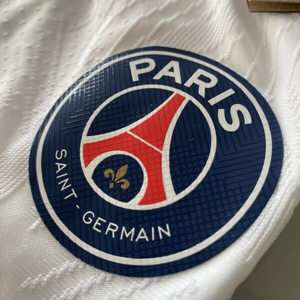 2023-05-05 15.50 (2) Camisa Paris Saint-Germain - PSG Treino Academy Pro 2024 Jogador Branca Nike - Imagem 19