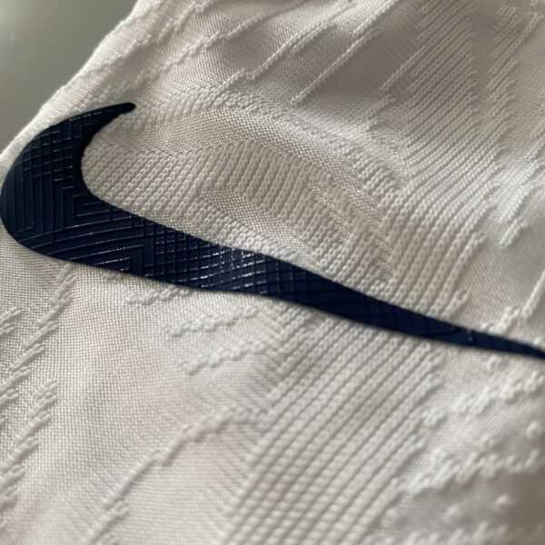 2023-05-05 15.51 Camisa Paris Saint-Germain - PSG Treino Academy Pro 2024 Jogador Branca Nike - Imagem 21