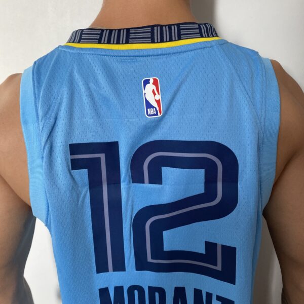 Camiseta Regata Basquete NBA Swingman Memphis Grizzlies Ja Morant 12 Statement Edition Azul 2023 Jordan - Imagem 19
