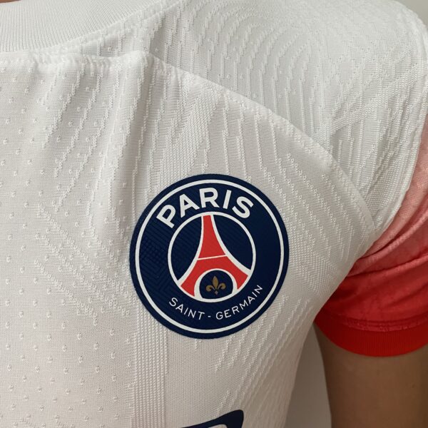2023-05-30 15.34.43 Camisa Paris Saint-Germain - PSG Treino Academy Pro 2024 Jogador Branca Nike - Imagem 4