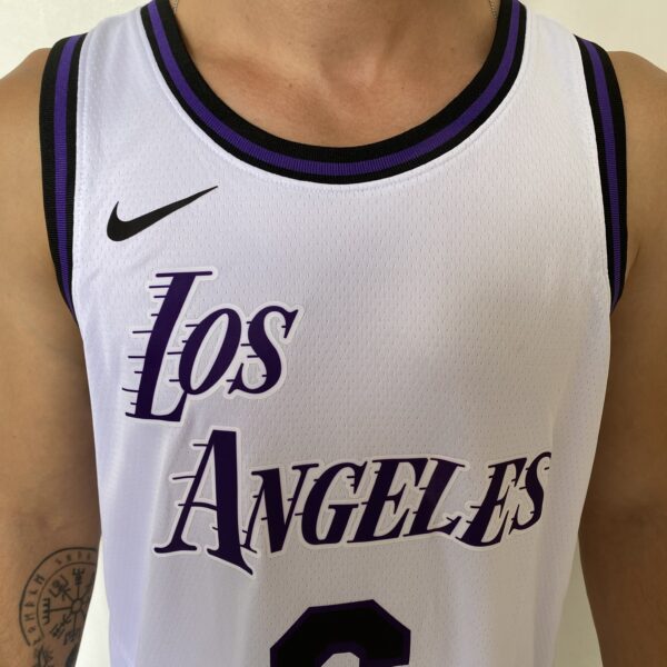 Camiseta Regata NBA Los Angeles Lakers LeBron James 23 City Edition Nike - Imagem 3