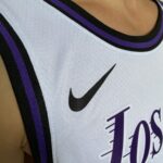 Camiseta Regata NBA Los Angeles Lakers LeBron James 23 City Edition Nike - Imagem 5