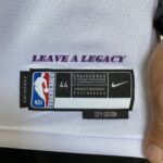 Camiseta Regata NBA Los Angeles Lakers LeBron James 23 City Edition Nike - Imagem 11