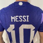 Camisa Seleção Argentina Away - Campeão Mundial - (2) Patch Copa do Mundo Catar - 3 Estrelas - Messi 10 - 2023 Adidas - Versão Jogador - Imagem 16