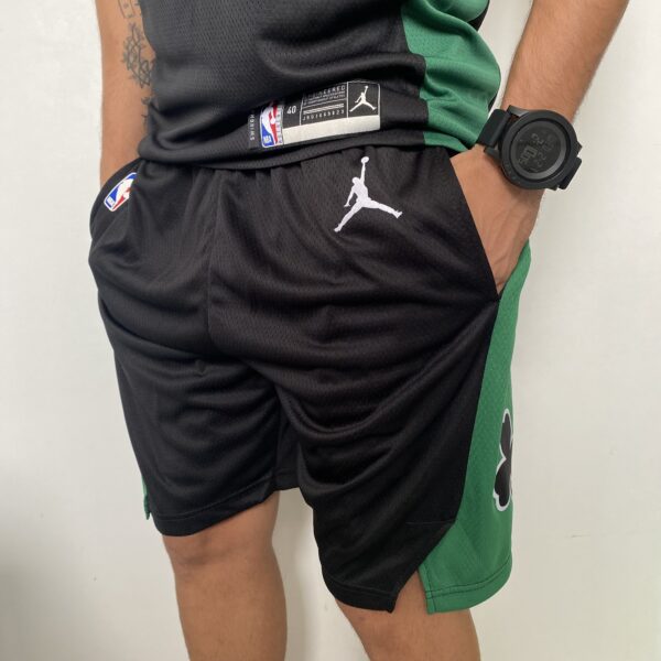 Kit Conjunto Camiseta Regata e Bermuda Short Basquete NBA Boston Celtics  Statement Edition Preta 2022 Jordan – TOKSTILO