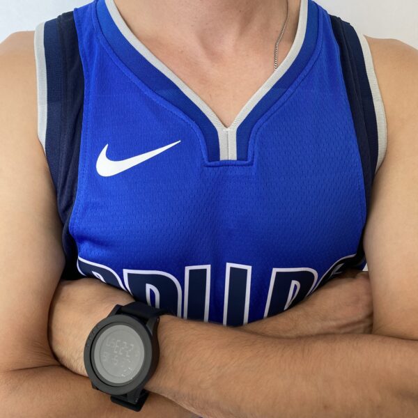 Camiseta Regata NBA Swingman Dallas Mavericks Kyrie Irving 2 Icon Edition Azul 2022 Nike - Imagem 3