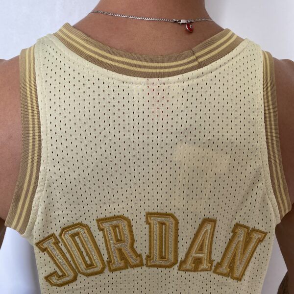 Camiseta Regata NBA Mitchell & Ness 1997/98 Dourada - Chicago Bulls - Michael Jordan 23 - Edição Especial - Midas - Imagem 19