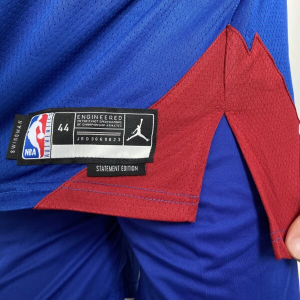 Camiseta Regata NBA Denver Nuggets Nikola Jokic 15 Statement Edition Azul 2023 Jordan - Imagem 9