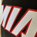 Camiseta Regata NBA Mitchell & Ness 2012/13 - Miami Heat - Dwyane Wade 3 - Edição Especial - The Finals - Preta - Imagem 7