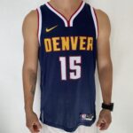 Camiseta Regata NBA Denver Nuggets Nikola Jokic 15 Icon Edition Azul Escura 2023 Nike