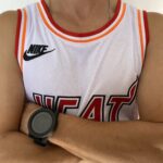 Camiseta Regata Basquete NBA Miami Heat Swingman Jimmy Butler 22 Classic Edition Branca 2023 Nike - Imagem 7