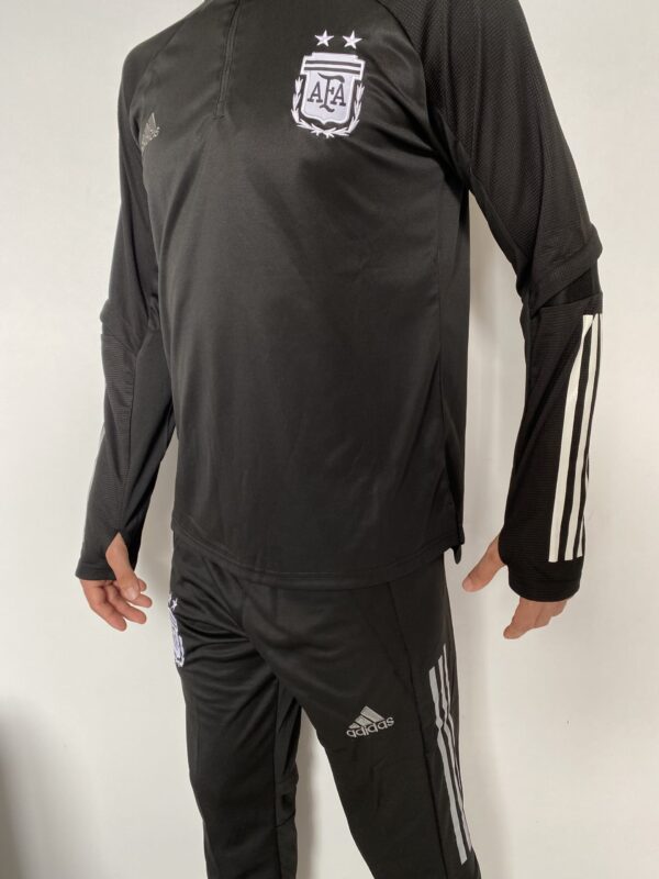 2023-07-19 14.07.38 Argentina Conjunto Casaco Jaqueta e Calça Longa Treino 2022 Adidas - Imagem 20