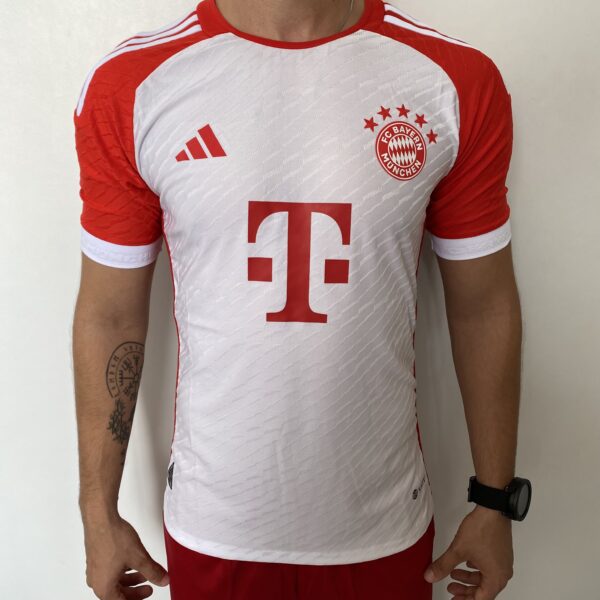 Camisa Bayern Munique Home Versão Jogador 2024 Branca Adidas - Imagem 1