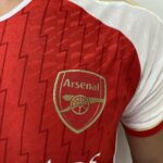 Camisa Arsenal Home Versão Jogador 2024 Vermelha Adidas - Imagem 4