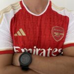 Camisa Arsenal Home Versão Jogador 2024 Vermelha Adidas - Imagem 11
