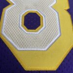 Camiseta Regata Basquete NBA Los Angeles Lakers Mitchell & Ness 8 de Fevereiro de 1998 Roxa – Kobe Bryant – 8 – Edição Especial – All Star - Imagem 12