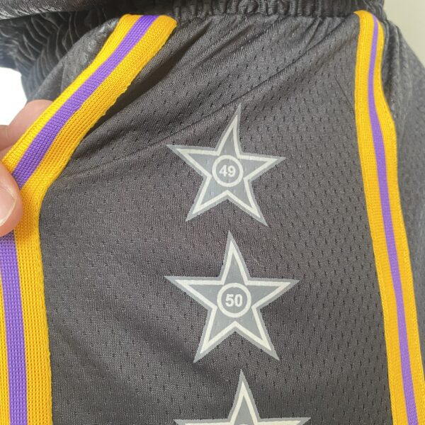 2023-09-01 12.04.55 Short Bermuda NBA Los Angeles Lakers Preta Mamba Negra - Black Mamba - Kobe Bryant Edição Especial Nike - Imagem 10