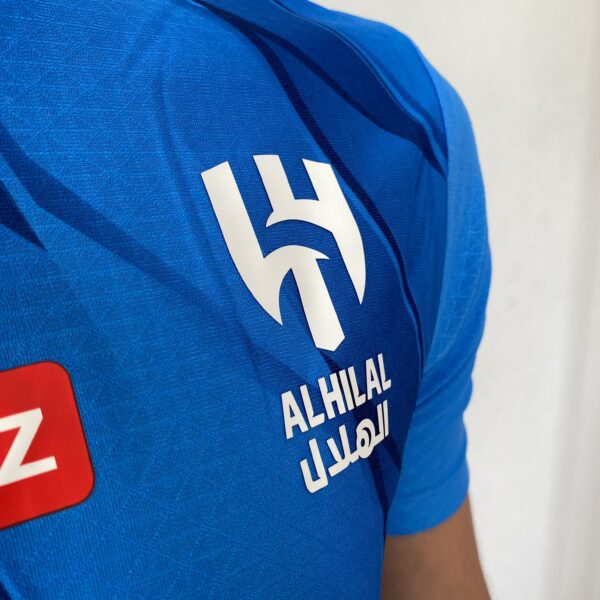 2023-10-11 15.58.44 Camisa Al-Hilal Home 2024 - Neymar 10 - Versão Jogador - Azul Puma - Imagem 8