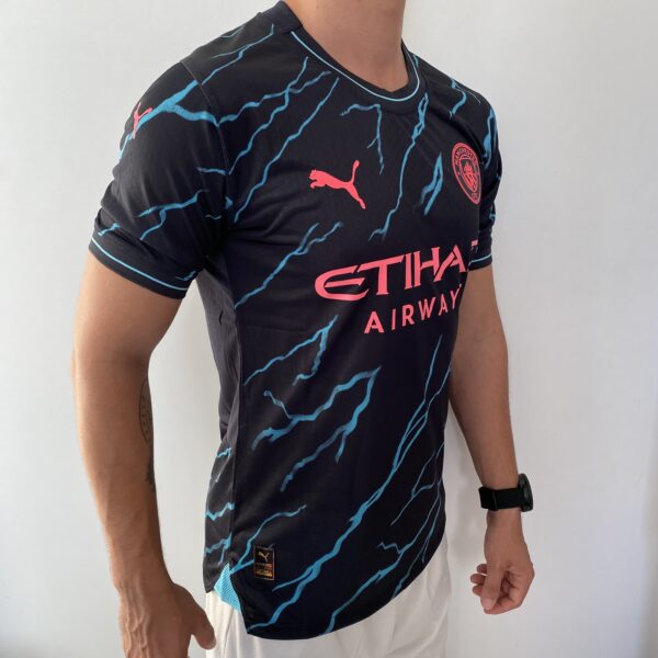 Camisa Manchester City Third Azul 2024 Versão Jogador Puma - Imagem 12