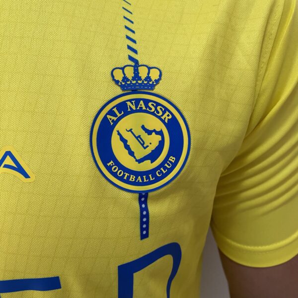 2023-10-11 16.59.48 Camisa Al Nassr Home Versão Jogador Amarela 23/2024 Nike - Imagem 3
