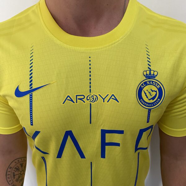 2023-10-11 17.00.54 Camisa Al Nassr Home Versão Jogador Amarela 23/2024 Nike - Imagem 8