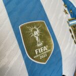 Camisa Seleção Argentina Home - Campeão Mundial - (2) Patch Copa do Mundo Catar - 3 Estrelas - Messi 10 - 2023 Adidas - Versão Jogador - Imagem 8