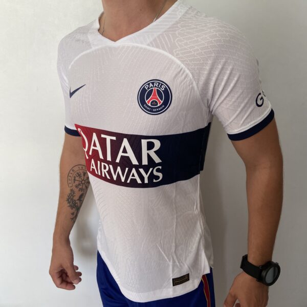 Camisa Paris Saint-Germain - PSG Away 2023/24 Jogador Branca Nike - Imagem 13