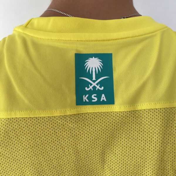 2023-10-19 15.33.39 Camisa Al Nassr Home Versão Jogador Amarela 23/2024 Nike - Imagem 16