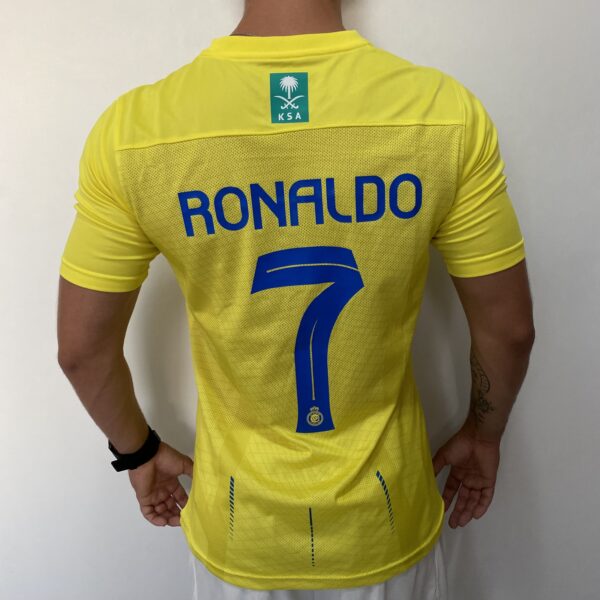 Camisa Al Nassr Home Versão Jogador Cristiano Ronaldo 7 CR7 2024 Nike Amarela - Imagem 1