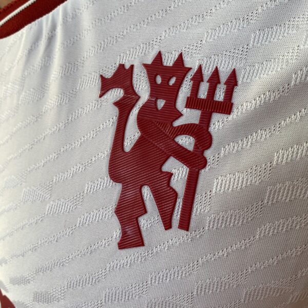 Camisa Manchester United Third Jogador 2024 Branca Adidas - Imagem 4