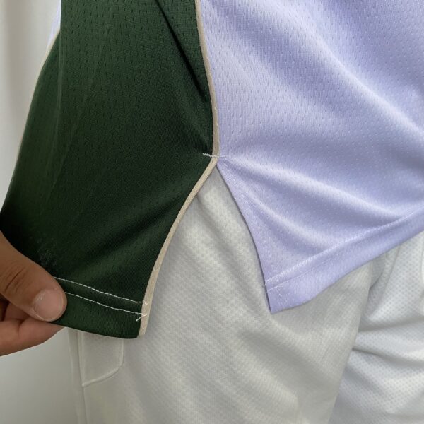 Camiseta Regata Basquete NBA - Milwaukee Bucks - Damian Lillard 0 - Association Edition 2023 - Nike - Branca - Imagem 13